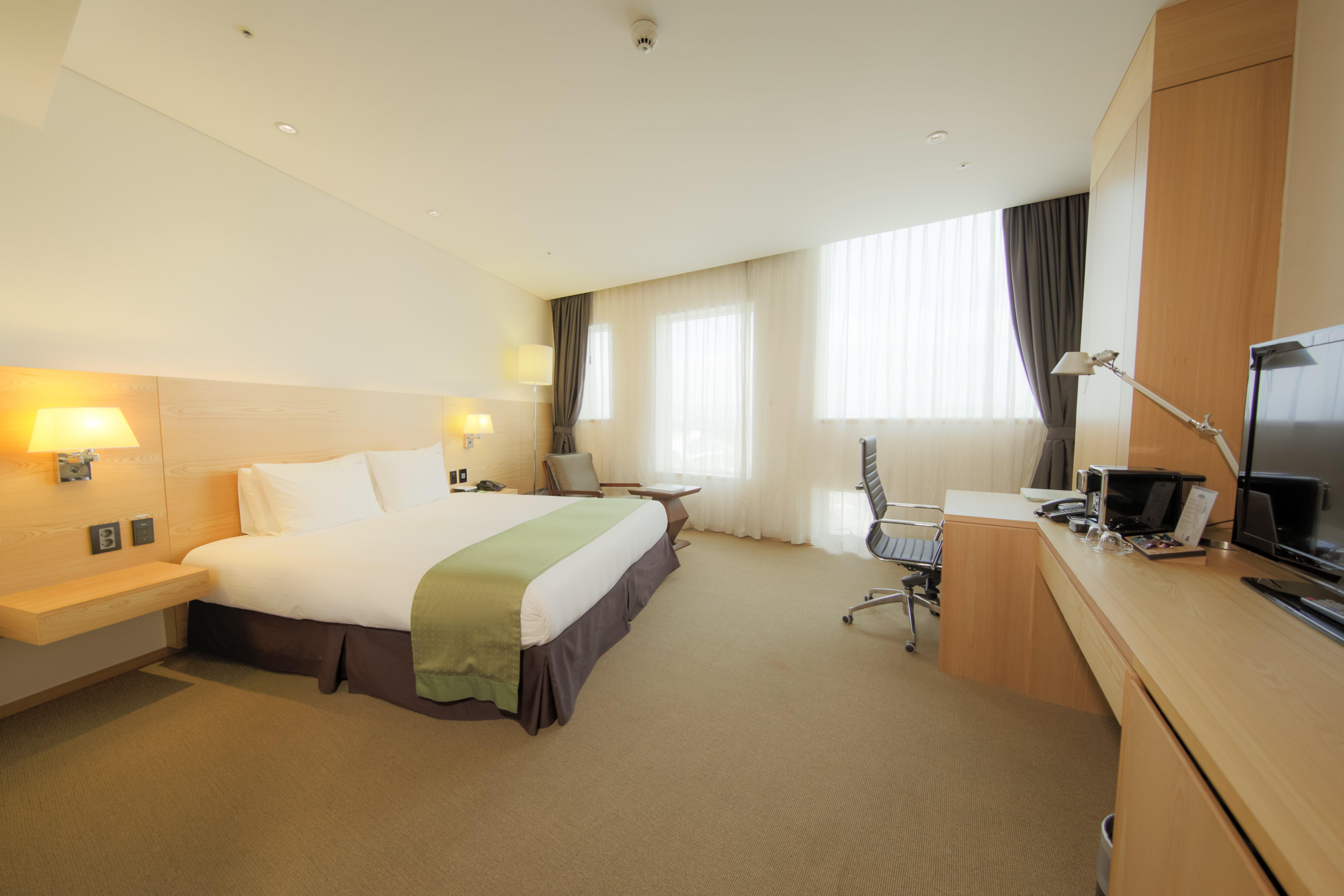 Holiday Inn Gwangju By Ihg Gwangju Metropolitan City Buitenkant foto